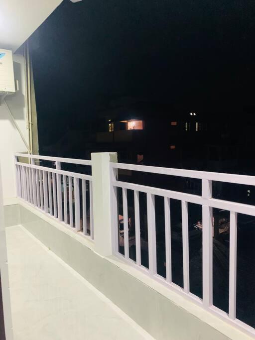 White Orchid, Unique & Stylish, Executive 2Bhk. Daire Guwahati Dış mekan fotoğraf